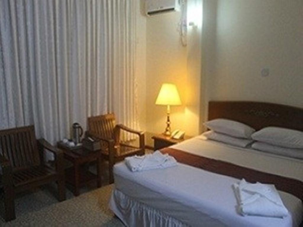 Eden Palace Hotel Rangoon Værelse billede