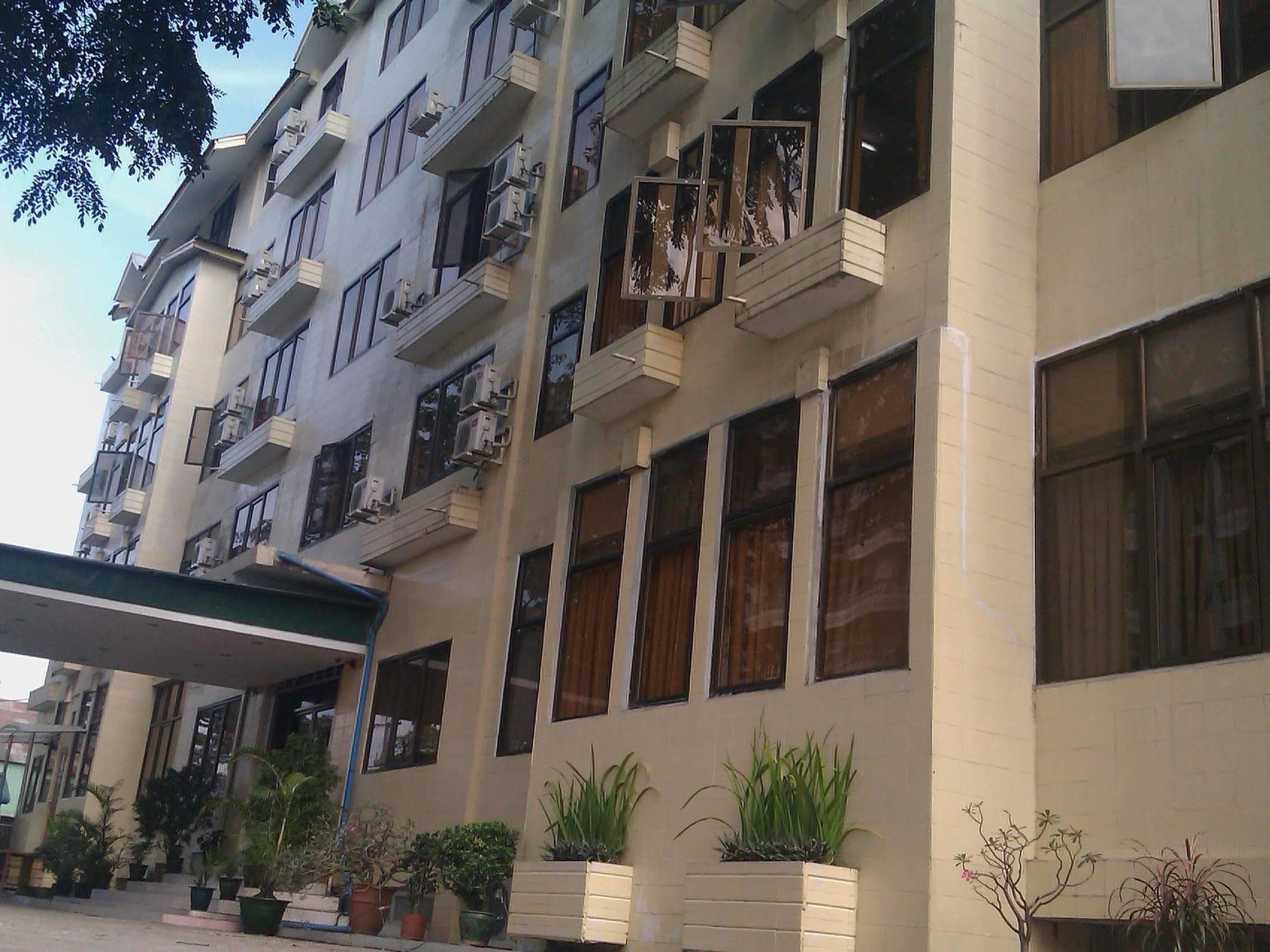 Eden Palace Hotel Rangoon Eksteriør billede
