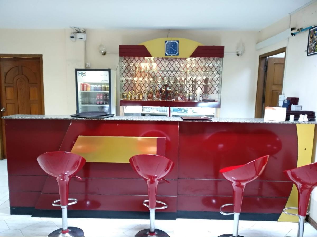 Eden Palace Hotel Rangoon Eksteriør billede